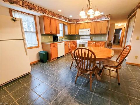 6920 Eastham Cir NW, Canton, OH 44708 photo 6