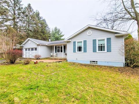 6920 Eastham Cir NW, Canton, OH 44708 photo 1