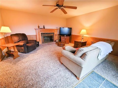 6920 Eastham Cir NW, Canton, OH 44708 photo 4