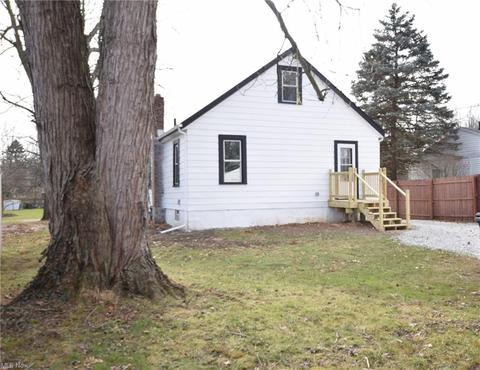 2823 Robindale Ave, Akron, OH 44312 photo 22