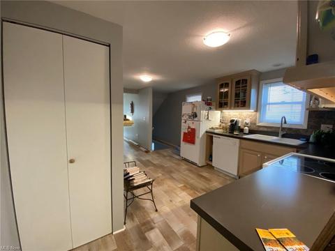 1601 Mapledale Rd, Wickliffe, OH 44092 photo 8