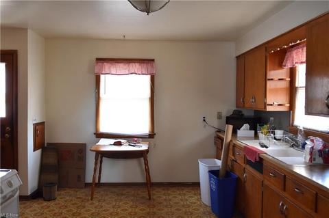 132 Longfellow St, Elyria, OH 44035 photo 6