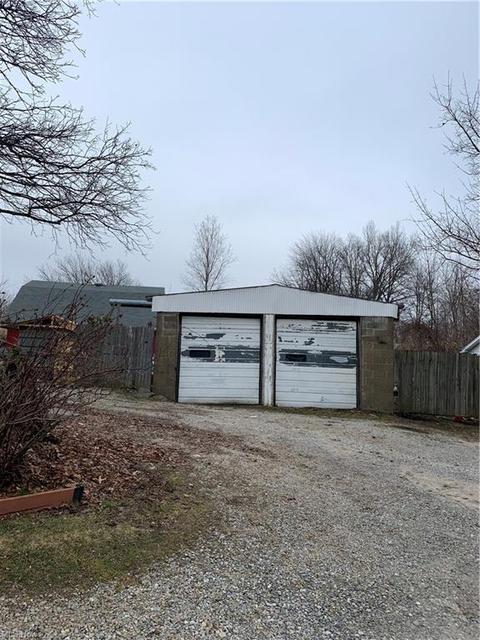 6285 Elyria Ave, Elyria, OH 44035 photo 4