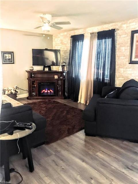 439 Morgan Ct, Lagrange, OH 44050 photo 9