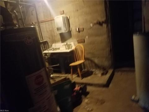 435 Maplewood Ave, Struthers, OH 44471 photo 14