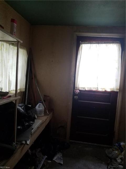 435 Maplewood Ave, Struthers, OH 44471 photo 11