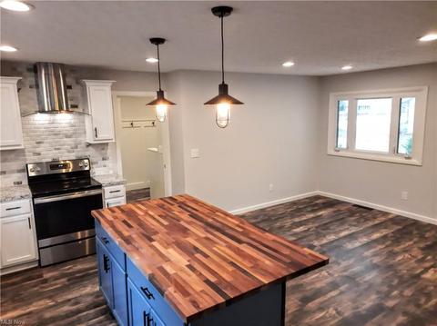 160 4th Ave, Berea, OH 44017 photo 5
