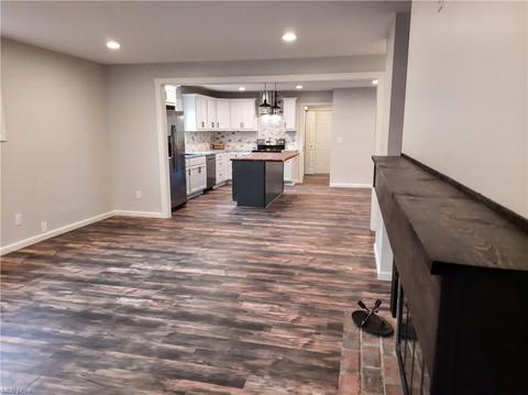 160 4th Ave, Berea, OH 44017 photo 7