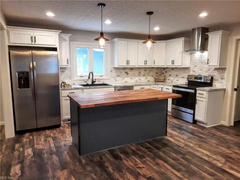 160 4th Ave, Berea, OH 44017 photo 3