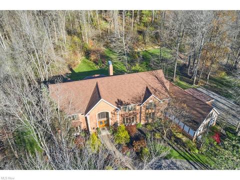7249 Rollingbrook Trl, Solon, OH 44139 photo 3