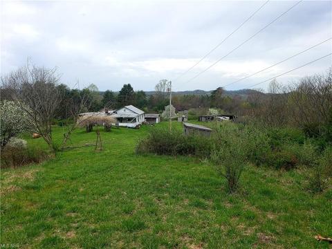 2667 Progress Ridge Rd, Walker, WV 26180 photo 1