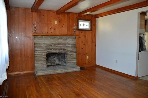 400 Stealey St, Middlebourne, WV 26149 photo 4