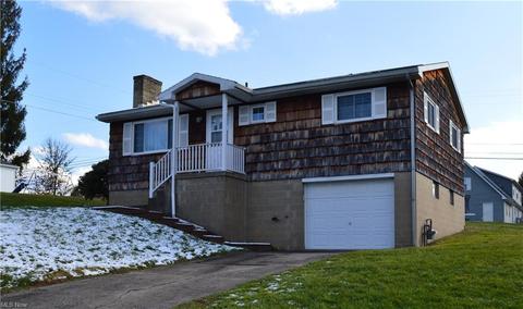 400 Stealey St, Middlebourne, WV 26149 photo 2