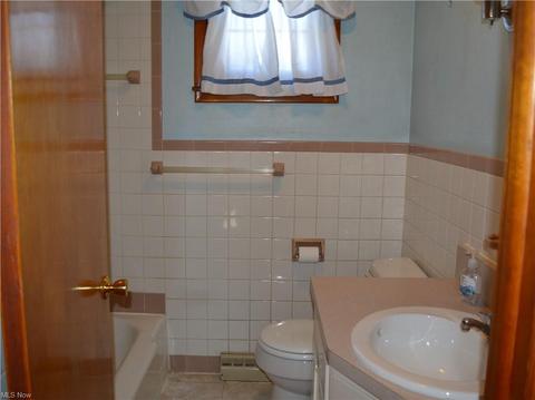 400 Stealey St, Middlebourne, WV 26149 photo 15