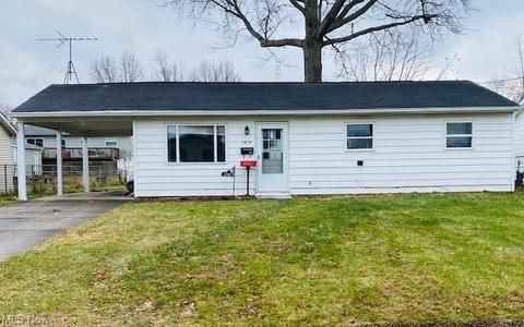 1918 E 39th St, Lorain, OH 44055 photo 1