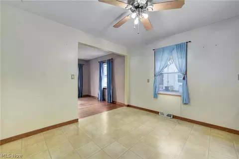 3319 Pickett Rd, Lorain, OH 44053 photo 10