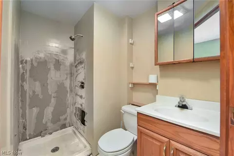 3319 Pickett Rd, Lorain, OH 44053 photo 23