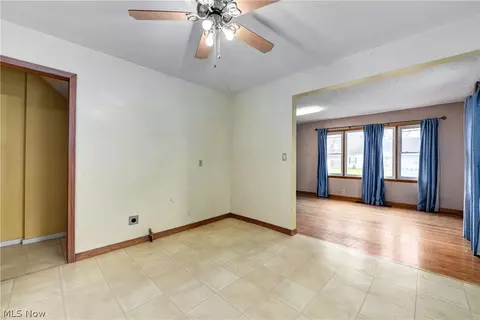 3319 Pickett Rd, Lorain, OH 44053 photo 14