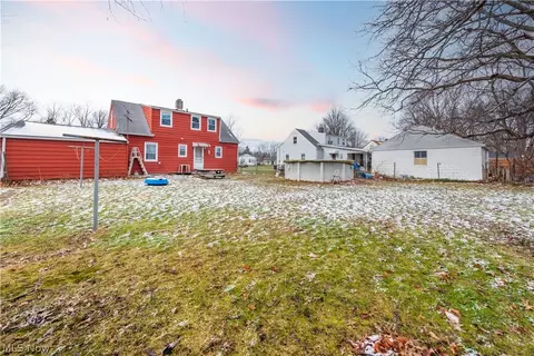 3319 Pickett Rd, Lorain, OH 44053 photo 33