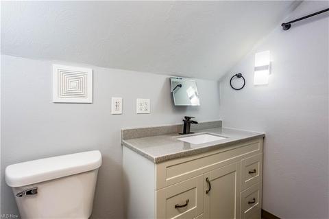 629 Eastern Heights Blvd, Elyria, OH 44035 photo 18