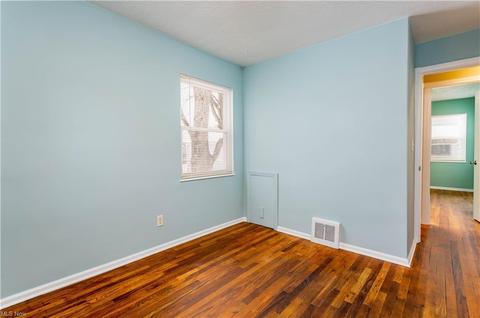 629 Eastern Heights Blvd, Elyria, OH 44035 photo 11