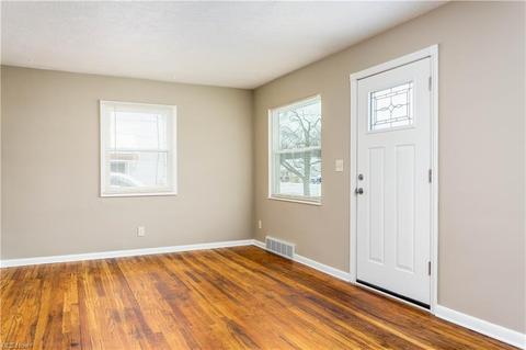 629 Eastern Heights Blvd, Elyria, OH 44035 photo 15