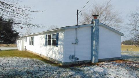 93 E Britton Rd, Burbank, OH 44214 photo 21