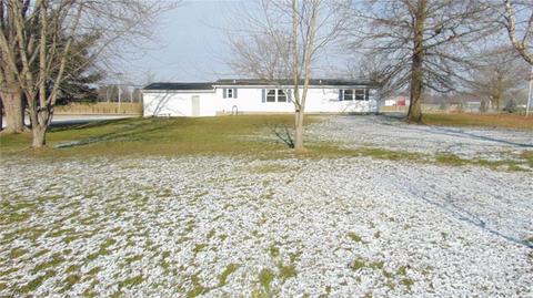 93 E Britton Rd, Burbank, OH 44214 photo 16