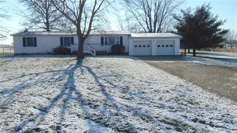 93 E Britton Rd, Burbank, OH 44214 photo 1