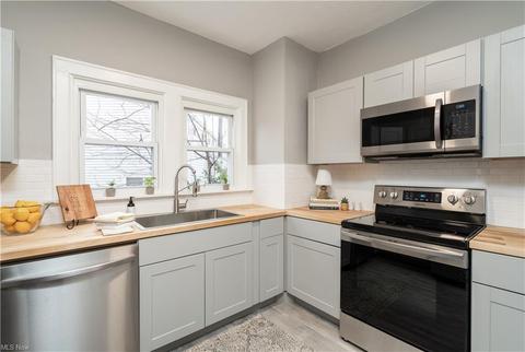 528 Ohio St, Elyria, OH 44035 photo 12