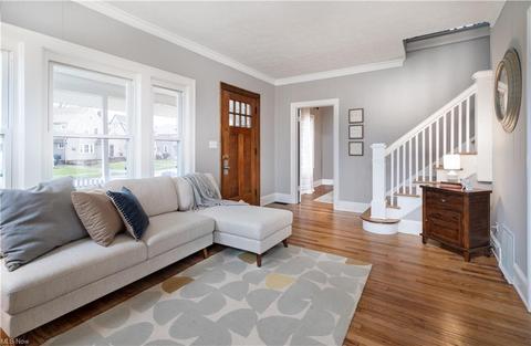 528 Ohio St, Elyria, OH 44035 photo 6