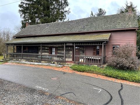 254 E 4th St, Zoar, OH 44697 photo 1