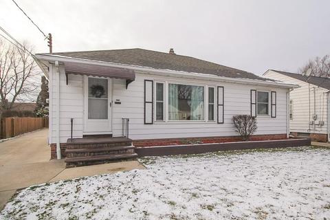 5328 E 141st St, Maple Heights, OH 44137 photo 2