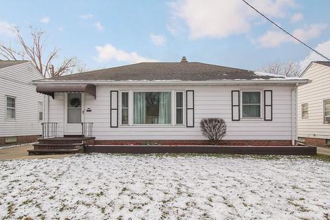 5328 E 141st St, Maple Heights, OH 44137 photo 1