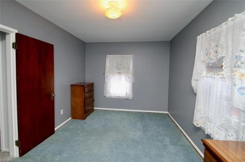 96 E 219th St, Euclid, OH 44123 photo 5