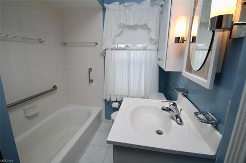 96 E 219th St, Euclid, OH 44123 photo 23