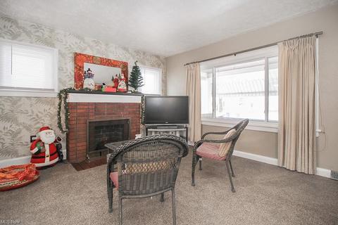 333 Princeton Ave, Elyria, OH 44035 photo 2