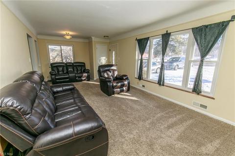 7306 Broadview Rd, Parma, OH 44134 photo 3