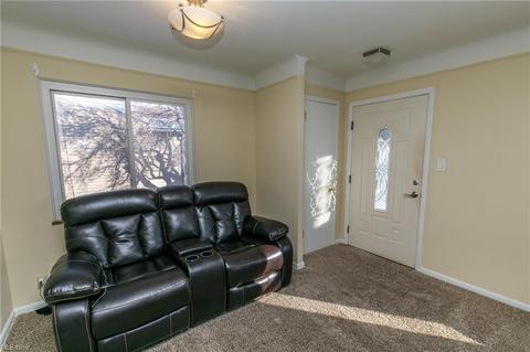 7306 Broadview Rd, Parma, OH 44134 photo 2