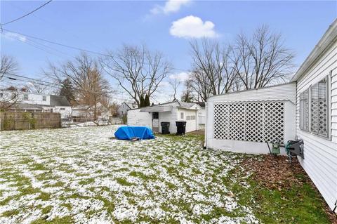 207 Beebe Ave, Elyria, OH 44035 photo 5