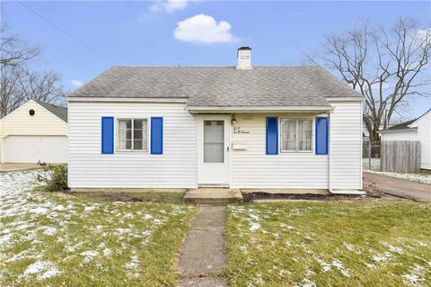 207 Beebe Ave, Elyria, OH 44035 photo 3