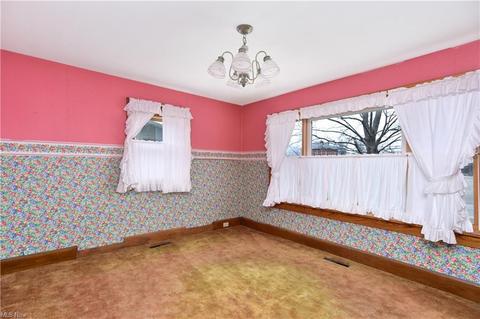 14009 S Main St, Beloit, OH 44609 photo 12