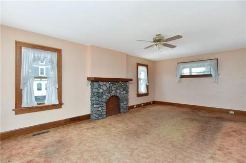 14009 S Main St, Beloit, OH 44609 photo 9