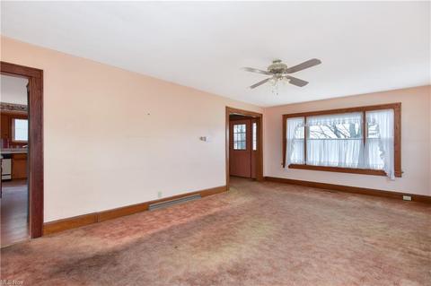 14009 S Main St, Beloit, OH 44609 photo 8