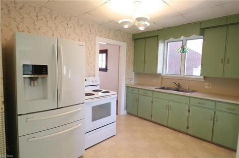 226 Montrose Ave NW, Canton, OH 44708 photo 16
