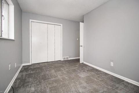 7903 Ackley Rd, Parma, OH 44129 photo 16