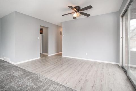 7903 Ackley Rd, Parma, OH 44129 photo 4