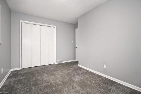 7903 Ackley Rd, Parma, OH 44129 photo 18