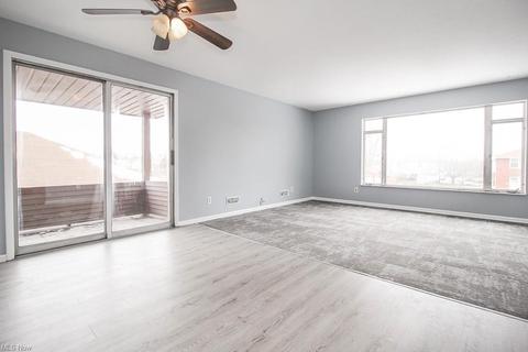 7903 Ackley Rd, Parma, OH 44129 photo 5