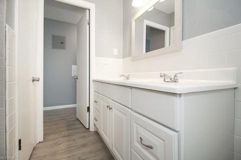7903 Ackley Rd, Parma, OH 44129 photo 11
